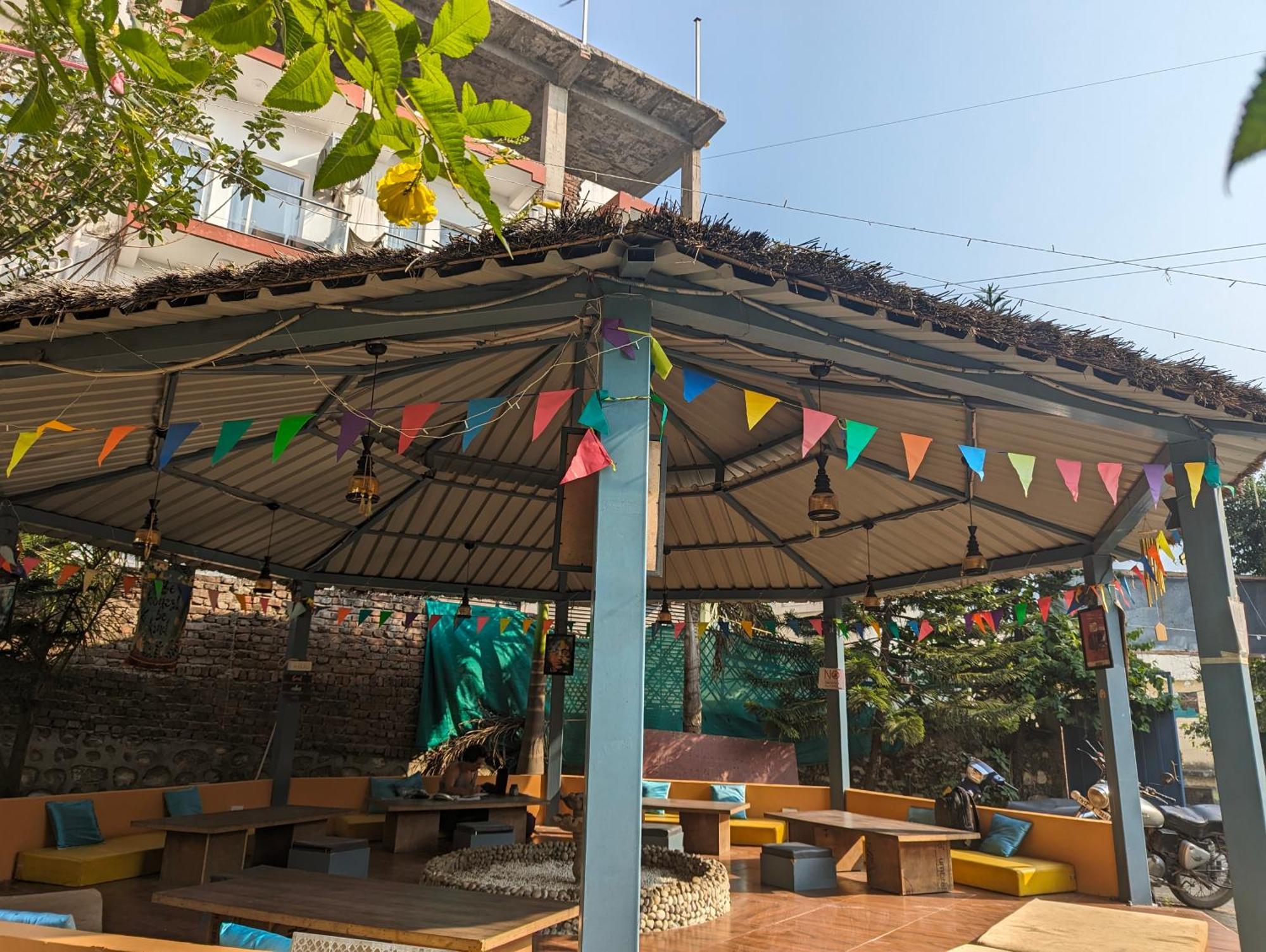 12 Monks Rishikesh Hostel Exterior foto